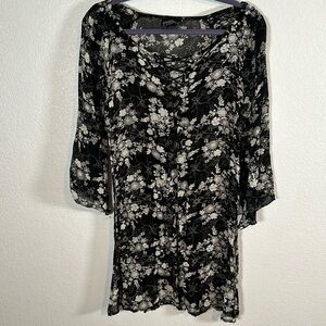 Angie Floral Lace Up Front Sheer Boho Witchy Top High Slit Sides Size Large